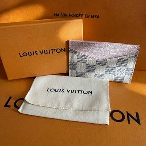 ❤️SOLD❤️Louis Vuitton Daily Damier Azur Card Case
